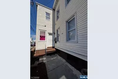 288 Totowa Avenue, Paterson, NJ 07502 - Photo 2