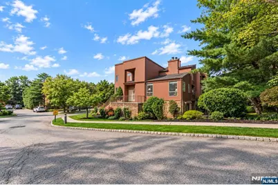 2 Sutton Place, Englewood, NJ 07631 - Photo 6