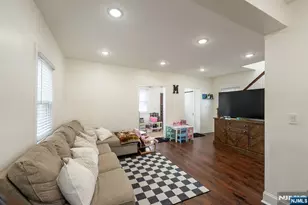 340 Simons Ave, Hackensack, NJ 07601 - Photo 10