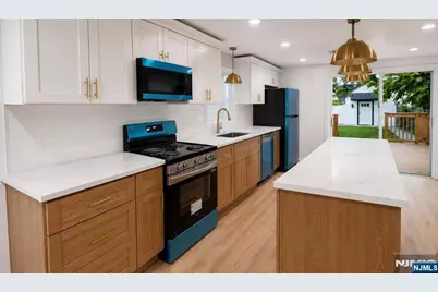 290 20th, Newark, NJ 07103 - Photo 10