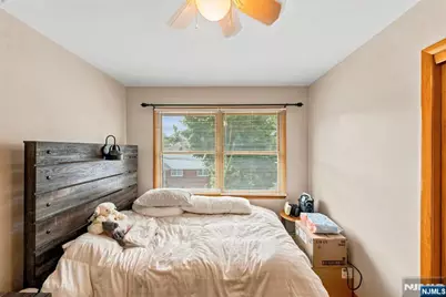 56 Hillcrest Avenue, Woodland Park, NJ 07424 - Photo 16