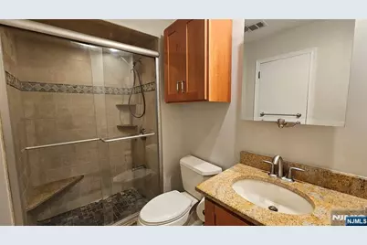 105 Newark Pompton 13 #13, Pequannock Township, NJ 07440 - Photo 8