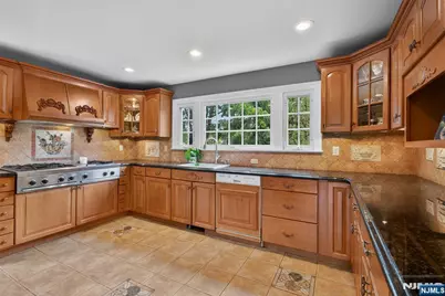 415 Lincoln Avenue, Glen Rock, NJ 07452 - Photo 22
