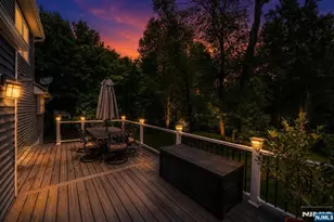 375 Queens Ct, Ridgewood, NJ 07450 - Photo 4