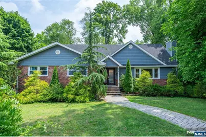 375 Queens Court, Ridgewood, NJ 07450 - Photo 44
