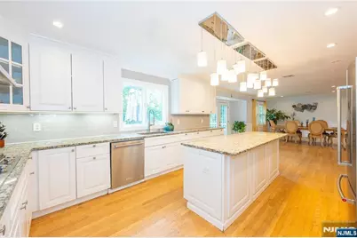 375 Queens Court, Ridgewood, NJ 07450 - Photo 20