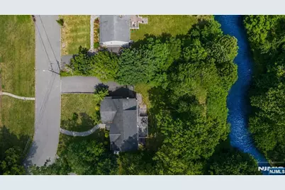 375 Queens Court, Ridgewood, NJ 07450 - Photo 46