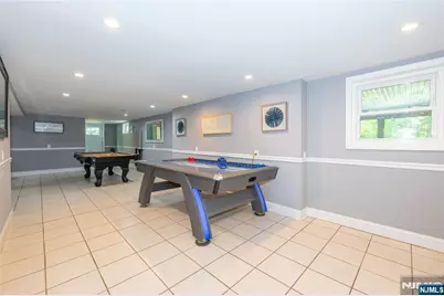 375 Queens Court, Ridgewood, NJ 07450 - Photo 38