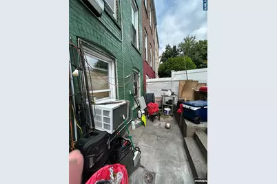 184 Van Horne Street, Jersey City, NJ 07304 - Photo 36