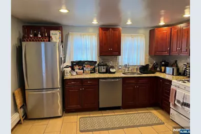 230 Martha Avenue, Elmwood Park, NJ 07407 - Photo 4
