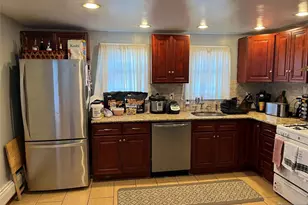 230 Martha Ave, Elmwood Park, NJ 07407 - Photo 4