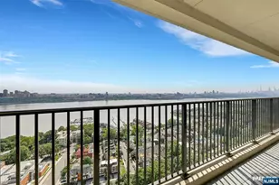 3 Horizon Road 1406, Fort Lee, NJ 07024 - Photo 8