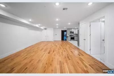 859 Main, Paterson, NJ 07503 - Photo 4