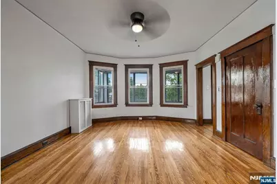 18 Unit 2 Lincoln Avenue 2 #2, Little Falls Township, NJ 07424 - Photo 6