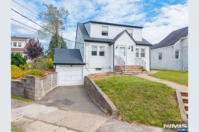 229 River Drive, Elmwood Park, NJ 07407 - Photo 16
