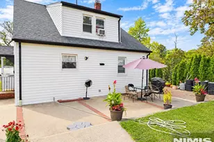 229 River Dr, Elmwood Park, NJ 07407 - Photo 6