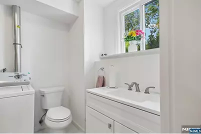 347 Alan Drive, Paramus, NJ 07652 - Photo 24