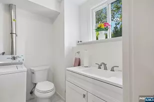 347 Alan Dr, Paramus, NJ 07652 - Photo 24