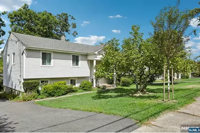 347 Alan Drive, Paramus, NJ 07652 - Photo 2