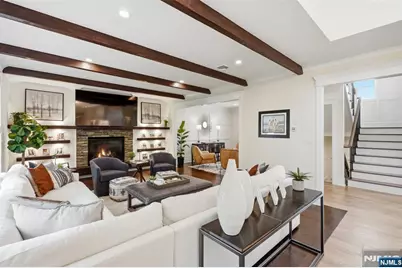 2 Churchill Court, Paramus, NJ 07652 - Photo 14