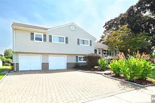 145 Sutton Pl, New Milford, NJ 07646 - Photo 2