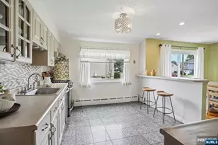 145 Sutton Pl, New Milford, NJ 07646 - Photo 10