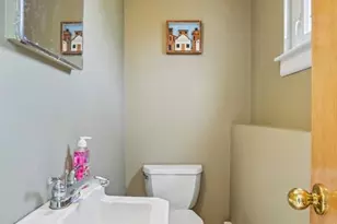 145 Sutton Pl, New Milford, NJ 07646 - Photo 24
