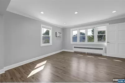 133 Summit Avenue, Elmwood Park, NJ 07407 - Photo 16
