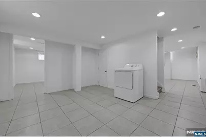133 Summit Avenue, Elmwood Park, NJ 07407 - Photo 26