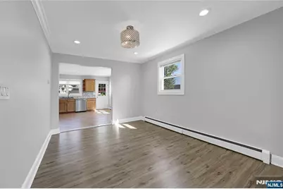 133 Summit Avenue, Elmwood Park, NJ 07407 - Photo 14