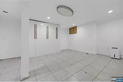 133 Summit Avenue, Elmwood Park, NJ 07407 - Photo 30