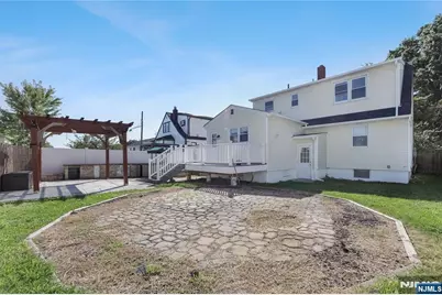 133 Summit Avenue, Elmwood Park, NJ 07407 - Photo 6