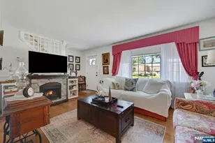 10 Knickerbocker Rd, Demarest, NJ 07627 - Photo 26