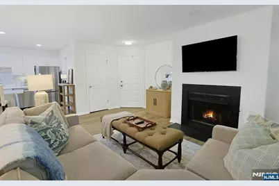 136 Mulberry Road 6 #6, Ramsey, NJ 07446 - Photo 8
