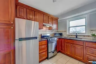 370 Esplanade 21, Hackensack, NJ 07601 - Photo 4