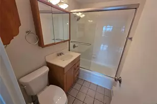 1 Wall Street 8D, Fort Lee, NJ 07024 - Photo 12