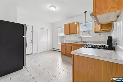 441-443 E 27th Street 2 #2, Paterson, NJ 07514 - Photo 6