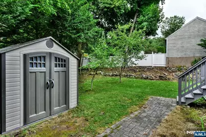 475 Goffle Road, Wyckoff Township, NJ 07481 - Photo 32