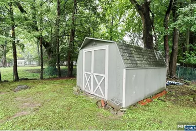 593 Westwood Avenue, River Vale Township, NJ 07675 - Photo 46