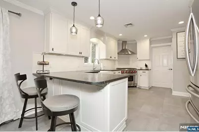 593 Westwood Avenue, River Vale Township, NJ 07675 - Photo 10