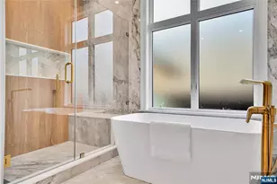 306 Coolidge Ave, Fort Lee, NJ 07024 - Photo 32