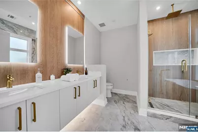 306 Coolidge Avenue, Fort Lee, NJ 07024 - Photo 30