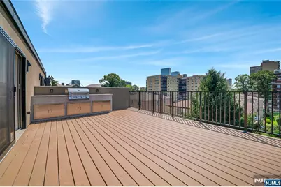 306 Coolidge Avenue, Fort Lee, NJ 07024 - Photo 40