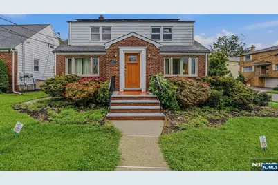 98 Baldwin Place, Bloomfield, NJ 07003 - Photo 2