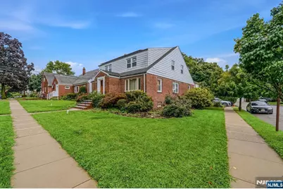 98 Baldwin Place, Bloomfield, NJ 07003 - Photo 4