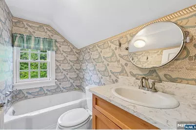 402 Mountain Avenue, Ridgewood, NJ 07450 - Photo 24