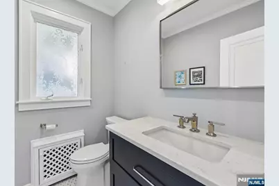 402 Mountain Avenue, Ridgewood, NJ 07450 - Photo 14
