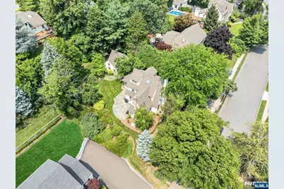 402 Mountain Avenue, Ridgewood, NJ 07450 - Photo 32