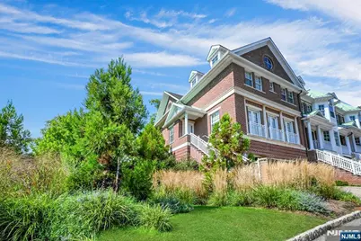 100 Heights Lane, Tenafly, NJ 07670 - Photo 2