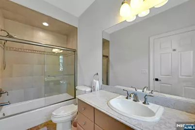 100 Heights Lane, Tenafly, NJ 07670 - Photo 32